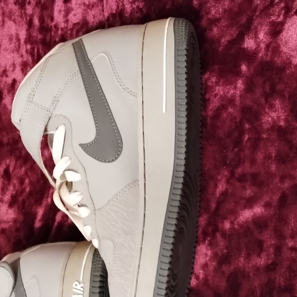 Nike Athletic Shoes - Picture 7 of 9